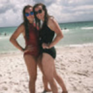 Meet your Posher, Becca